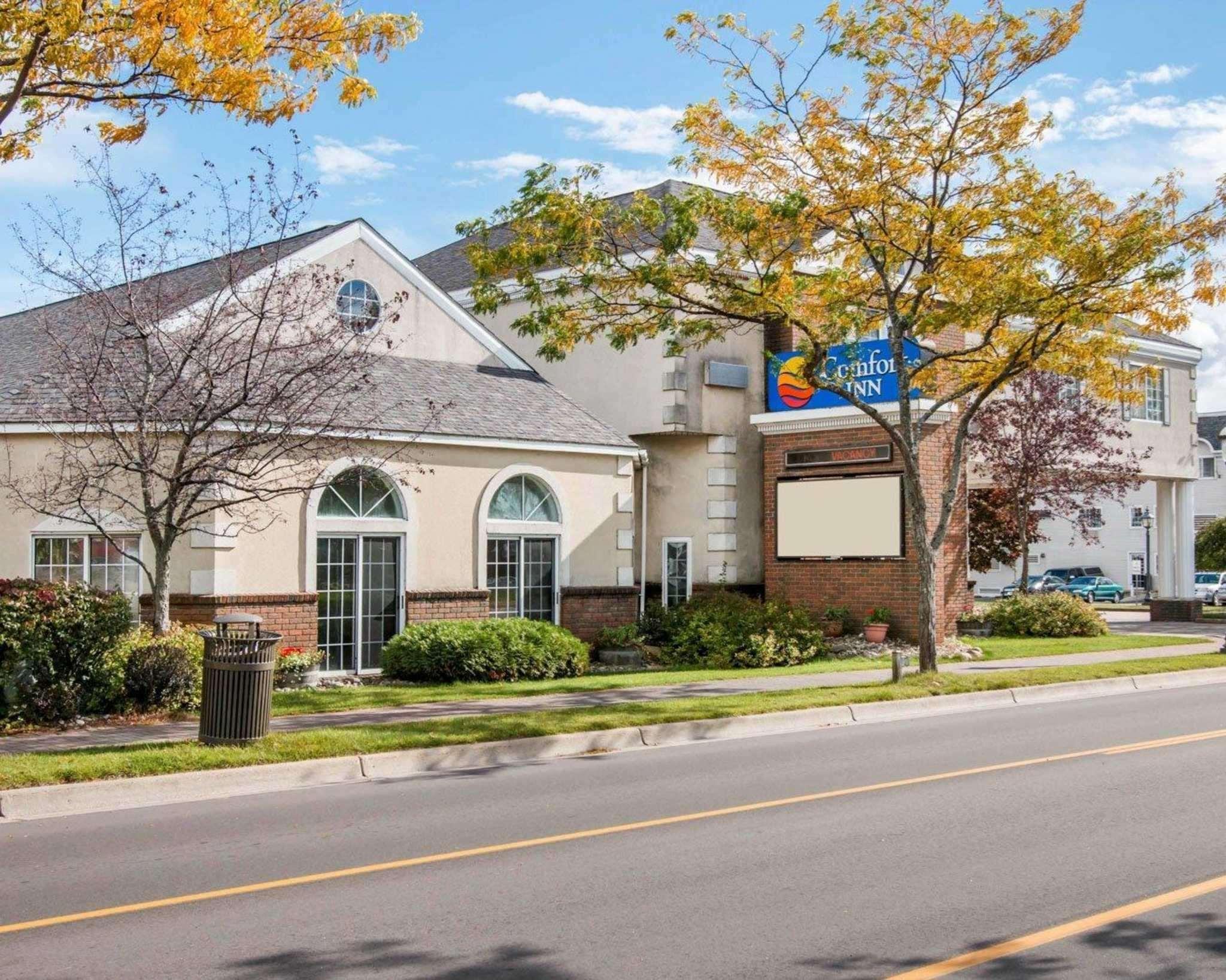 Comfort Inn Lakeside Mackinaw City Esterno foto