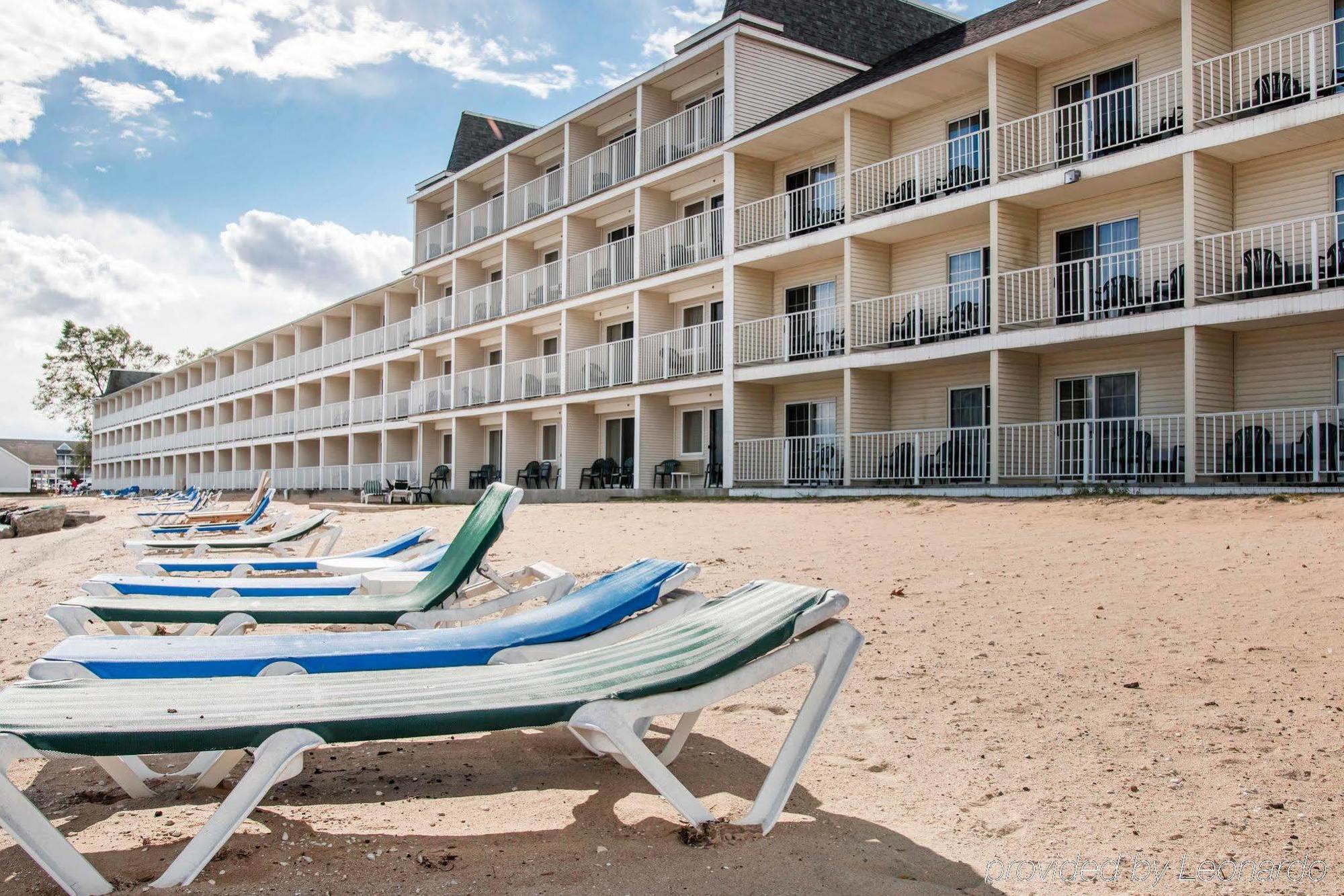 Comfort Inn Lakeside Mackinaw City Esterno foto